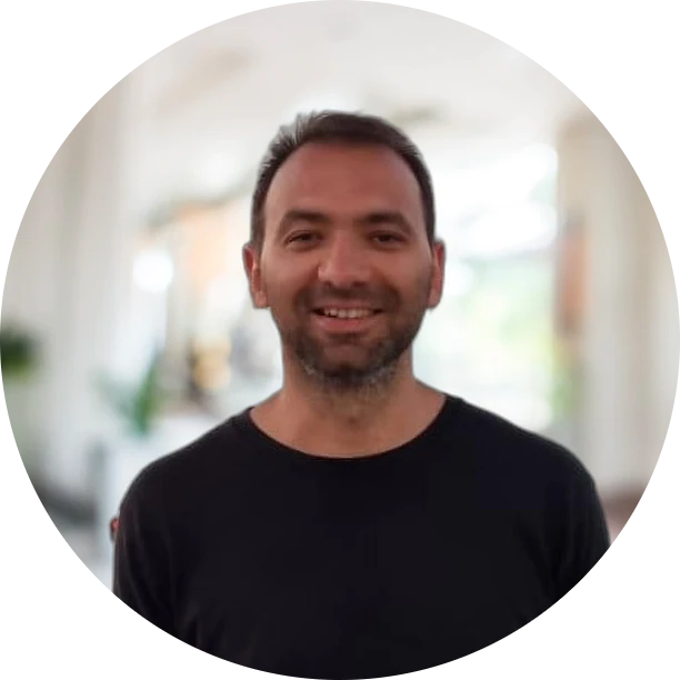 Van - Founder of Postbae